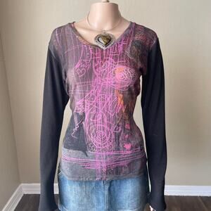 Early 2000s insane graphic top